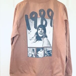 1989 Graphic Women's Top - Brown